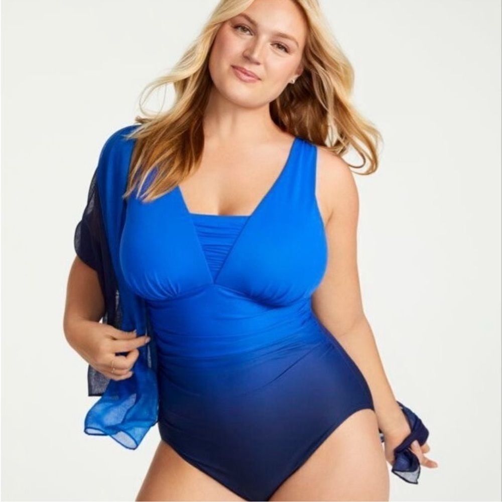 Land's End Plus Regular 1 Piece Swimsuit Grecian blue ombre soft cup slender Var - Picture 2 of 7